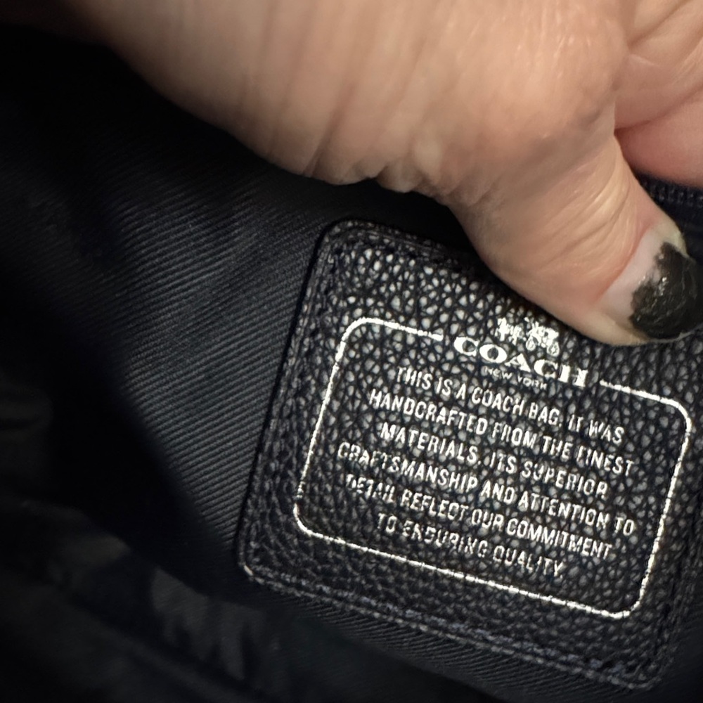 Coach Chelsea crossbody bag with floral rivets. - Picture 4 of 6